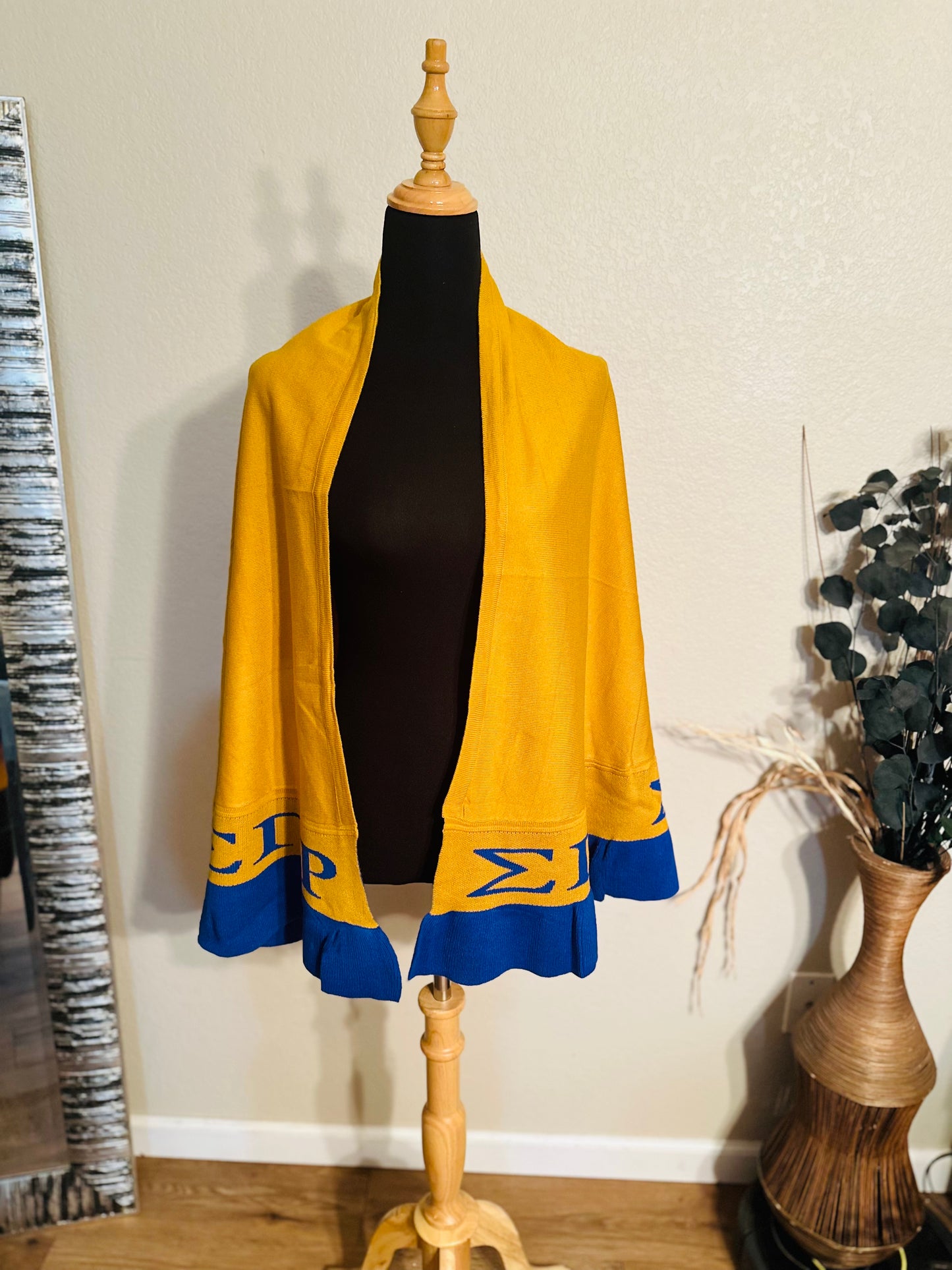 Sigma Gamma Rho Shawl