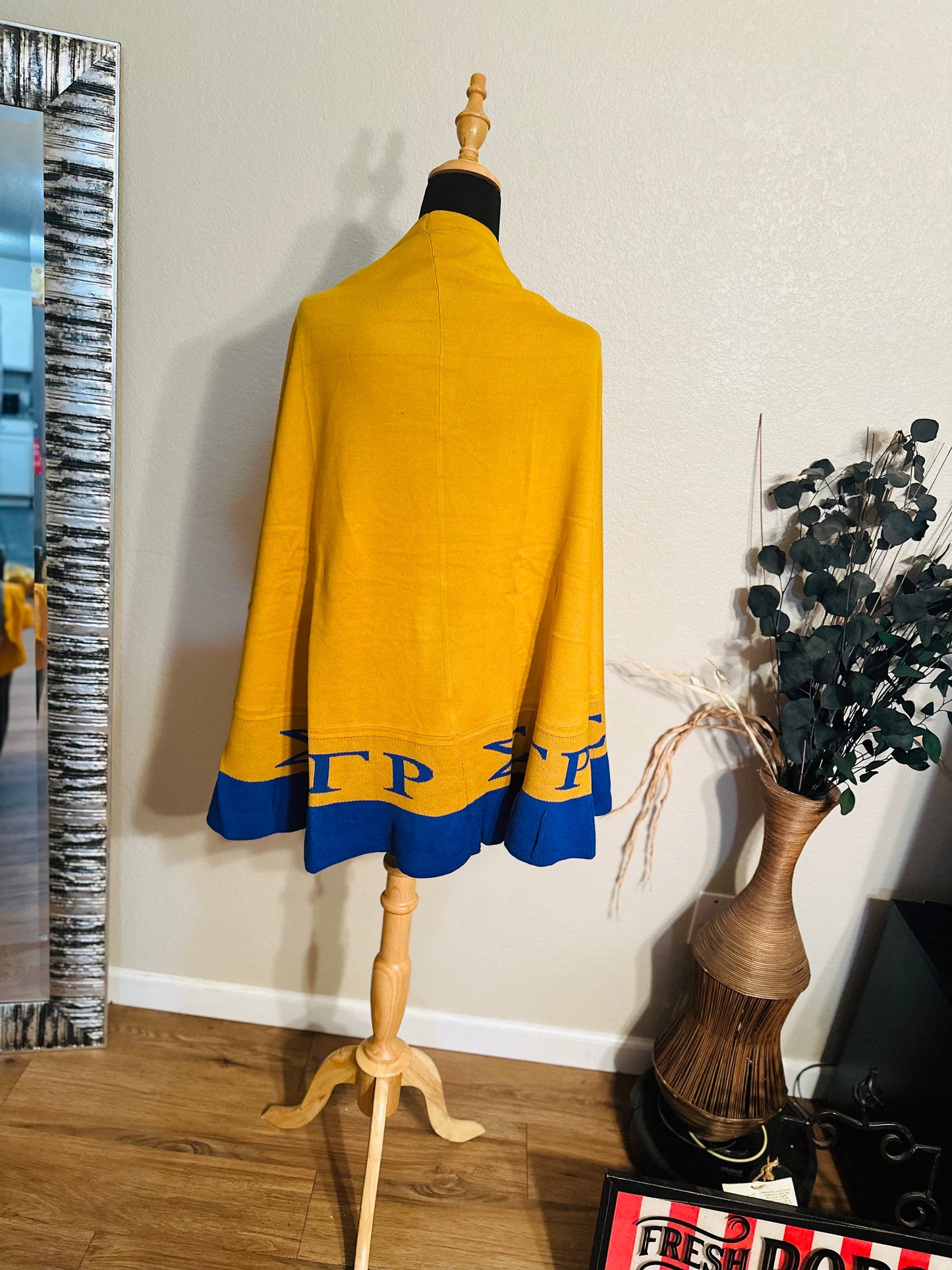 Sigma Gamma Rho Shawl