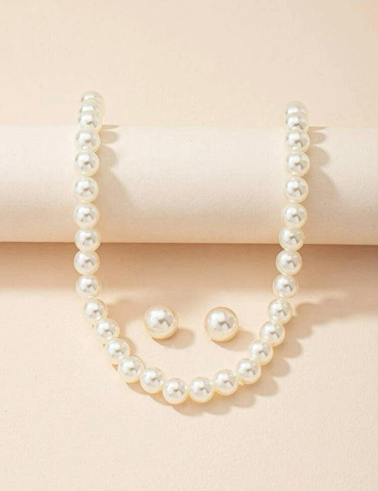 Drop Pearl Earrings and necklace set