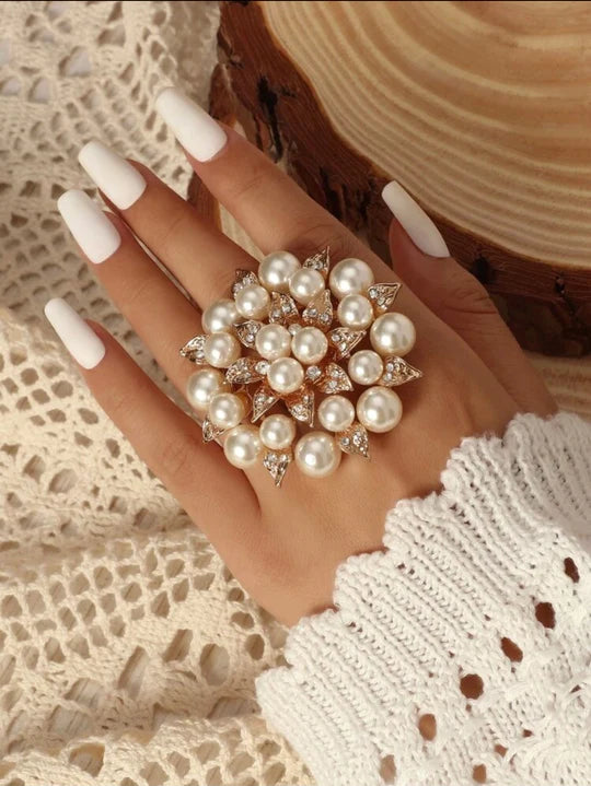 Pearl Oversized Ring